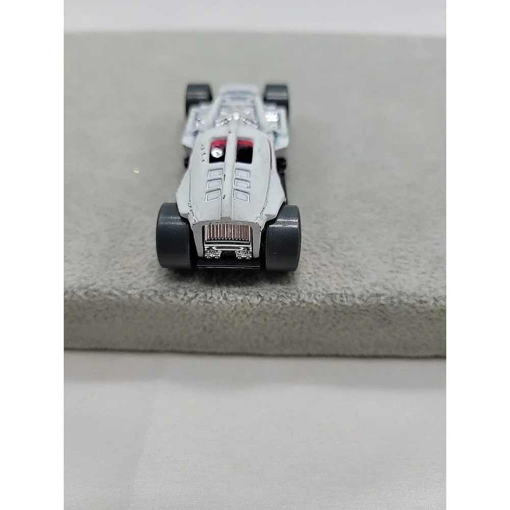 2018 Hot Wheels HW50 Concept Speed Blur White Diecast 1:64 Toy Race Car